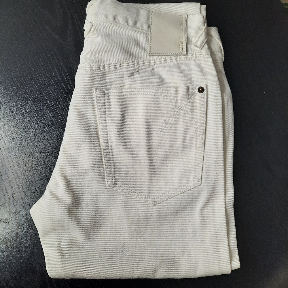 10 Deep denim in cream off white size 28